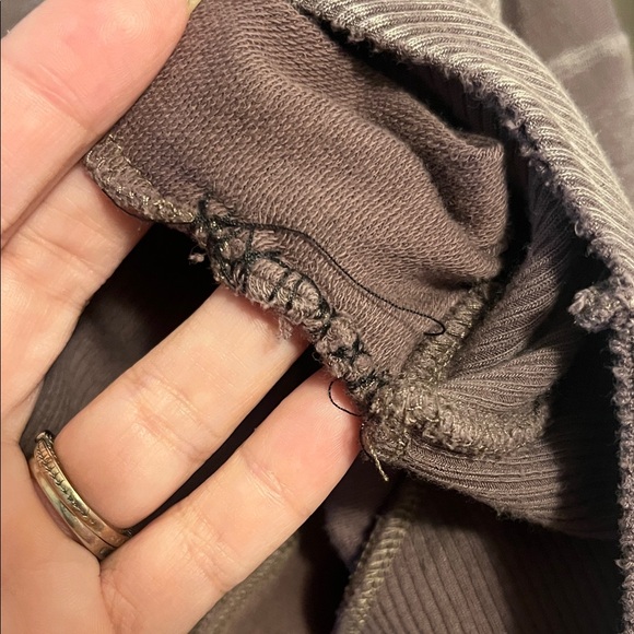 Free People Purple V-Neck Sweatshirt - Picture 6 of 7